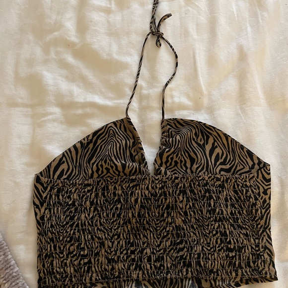 Le Lis Halter Crop Top L - Picture 3 of 5